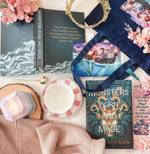 Load image into Gallery viewer, Defiant Seas - September 2022 box