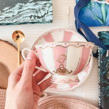 Load image into Gallery viewer, Defiant Seas - September 2022 box